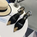 YVES SAINT LAURENT CRYSTAL CHAIN-TRIM PUMPS BLACK 7131751TVDD1000