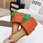 BOTTEGA VENETA PADDED FLAT SANDALS ORANGE 627710V