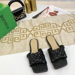 BOTTEGA VENETA DOT WAVE SANDAL BLACK 708880V