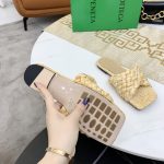 BOTTEGA VENETA DOT WAVE SANDAL CANE SUGAR 708880V