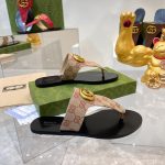 GUCCI INTERLOCKING G THONG SANDAL BEIGE & EBONY 739048