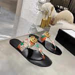 GUCCI LEATHER THONG SANDAL WITH DOUBLE G MULTICOLOUR 497444