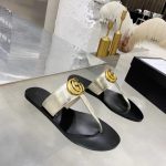 GUCCI LEATHER THONG SANDAL WITH DOUBLE G SILVER 497444