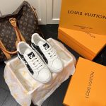 LOUIS VUITTON TIME OUT SNEAKER WHITE & BLACK 1AAW0M