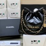 CHANEL 22  HANDBAG Black AS3260