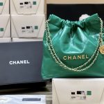 CHANEL 22 HANDBAG Green AS3260