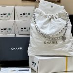 CHANEL 22 Large Handbag White AS3262