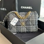 CHANEL 19 LARGE HANDBAG MULTICOLOR AS1161