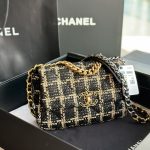 CHANEL 19 HANDBAG MULTICOLOR AS1161