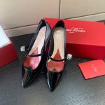 ROGER VIVIER PUMPS LEATHER BLACK RVW53824