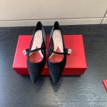 ROGER VIVIER PUMPS SUEDE BLACK RVW53824