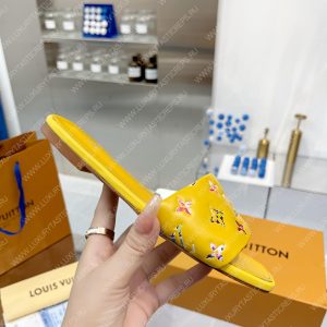 LOUIS VUITTON REVIVAL FLAT MULES YELLOW 1AAOR5 - Image 6