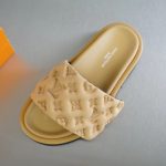 LOUIS VUITTON POOL PILLOW FLAT COMFORT MULE FAWN 1AABKU