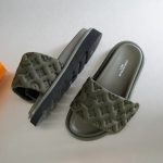 LOUIS VUITTON POOL PILLOW FLAT COMFORT MULE OLIVE GREEN 1AABKU