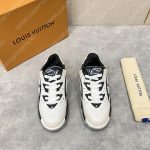 LOUIS VUITTON TRAINER SNEAKER WHITE/BLACK 4508213
