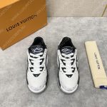 LOUIS VUITTON SNEAKERS WHITE 1AAH09