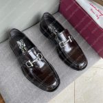 SALVATORE FERRAGAMO MOCCASIN WITH GANCINI ORNAMENT BROWN 021688 765785