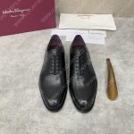 SALVATORE FERRAGAMO PLAIN TOE OXFORD BLACK 02B482