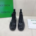 BOTTEGA VENETA LUG LACE-UP ANKLE BOOT BLACK 730224VBS
