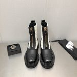 CHANEL ANKLE BOOTS WHITE AND BLACK G39710