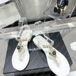 CHANEL SANDALS WHITE G39674