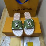 LOUIS VUITTON MULE PLATE LOCK IT WHITE AND GREEN 1A64MN