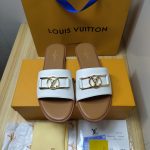 LOUIS VUITTON LOCK IT FLAT MULE WHITE AND BEIGE 1A64Z7