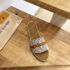 LOUIS VUITTON LOCK IT FLAT MULE BEIGE 1A9RL4 - Image 4