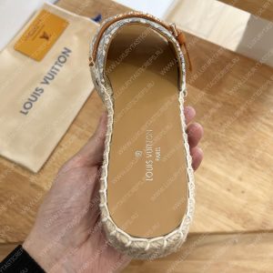 LOUIS VUITTON LOCK IT FLAT MULE BEIGE 1A9RL4 - Image 8