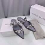 MANOLO BLAHNIK LURUMFLAT GREY 122-1947-0010