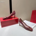 ROGER VIVIER TROMPETTE METAL BUCKLE PUMPS BLACK RVW40015