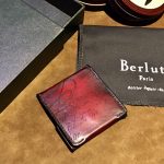 BERLUTI MAKORE SCRITTO LEATHER WALLET MULTICOLOR MAKORE_NEO-JOUR-V2